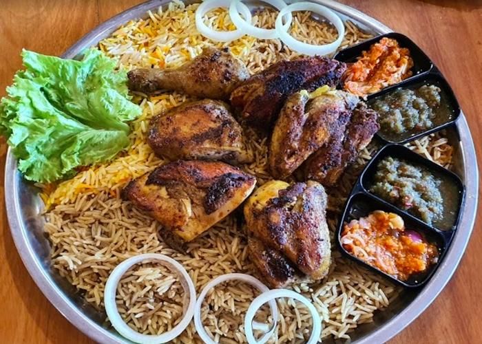 Foto : RayaFood Garden ( Gmap / Parwitasari Indriasasti )